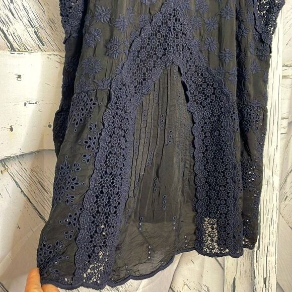 Johnny Was Black & Blue Eyelet Sleeveless Boho Top M - Picture 4 of 7